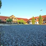 Stüberl und Halle Außenansicht
