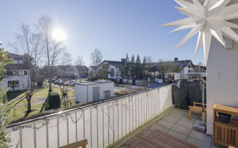 Balkon Gebäuderückseite